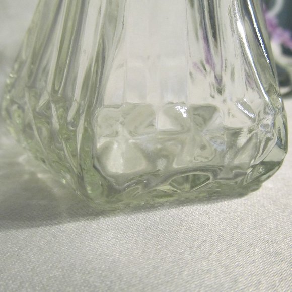 Vintage Hoosier 6" Clear Glass #4063-C Hexagon Bud Vase Diamond Cut Ribbed - Picture 5 of 15